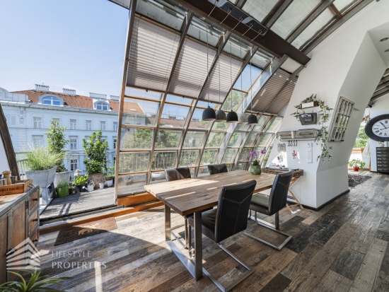 Einzigartiges Penthouse mit großer Terrasse und 2 Garagenplätzen!