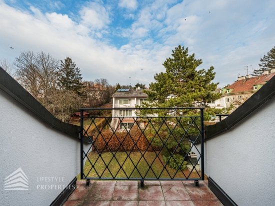 Traumhaftes Mehrfamilienhaus in Top Lage, Nähe Grinzing