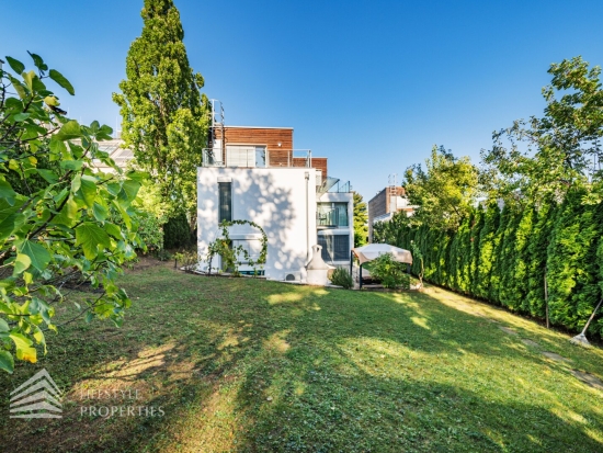 Atemberaubende Villa mit Blick über Wien in Bestlage, bei Neustift