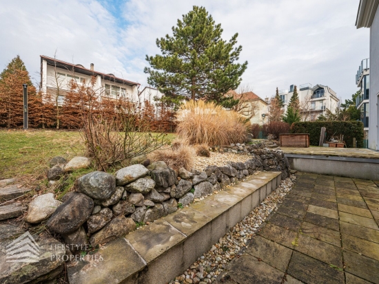 Traumhaftes Mehrfamilienhaus in Top Lage, Nähe Grinzing