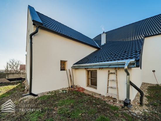 Geräumiges 6-Zimmer Haus mit loftähnlicher Wohnung in Jois am Neusiedler See