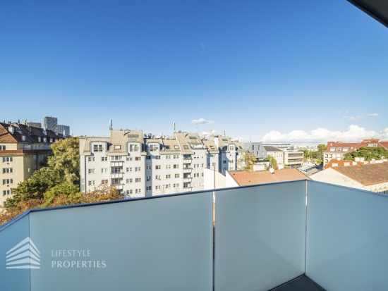 Erstbezug! Helle 3-Zimmer DG-Wohnung mit Balkon, Nähe Hyblerpark