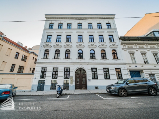 Wohnungspaket bestehend aus 3 großen Einheiten, Nähe Lidlpark