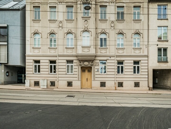 Parifizierter Rohdachboden in Meidling