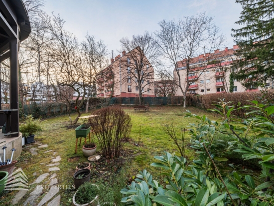 Eindrucksvolle 3-Zimmer Altbauwohnung mit Terrasse und Veranda im 13. Wiener Gemeindebezirk