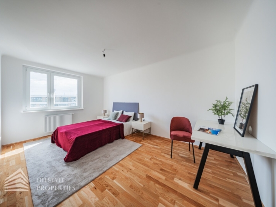 Traumhafte 4-Zimmer-Wohnung mit Terrasse, Nähe U3 Enkplatz