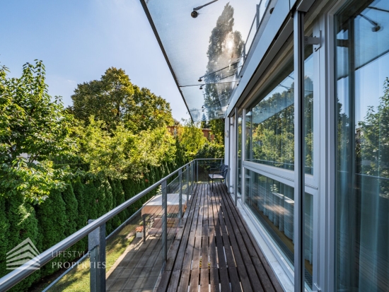 Atemberaubende Villa mit Blick über Wien in Bestlage, bei Neustift