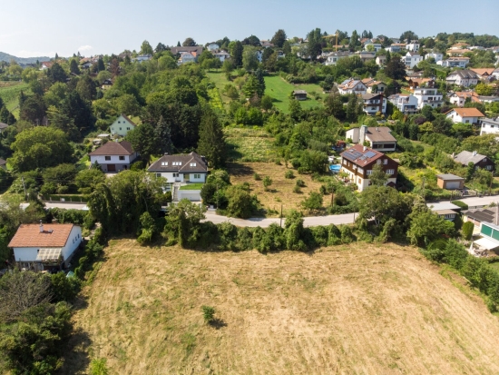 Großartiges Grundstück mit Baubewilligung in Ruhelage, Nähe Ölberg