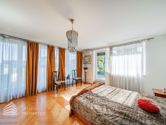 Atemberaubende Villa mit Blick über Wien in Bestlage, bei Neustift