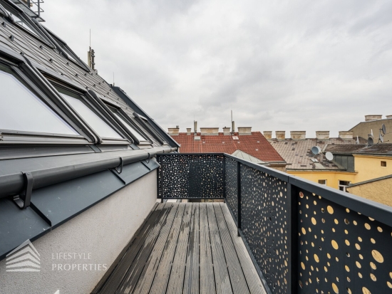 Erstbezug! 3-Zimmer Dachgeschosswohnung mit sonniger Terrasse, Nähe Schloss Schönbrunn