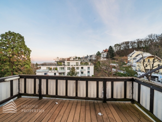 Exklusives, möbliertes Penthouse mit Dachterasse inklusive einer Regelgeschoßwohnung mit Balkon und Veranda