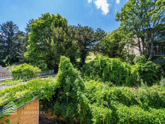 Historische Villa mit Studie für Ausbauprojekt in Grinzinger Bestlage