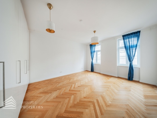 Traumhafte 3-Zimmer Altbauwohnung mit großzügigen Balkon