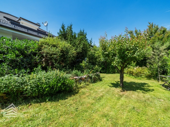 Traumhaftes Einfamilienhaus mit Gartenparadies