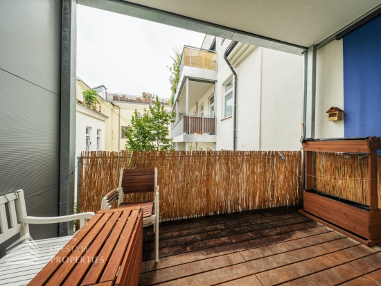 Traumhafte 3-Zimmer Altbauwohnung mit großzügigen Balkon