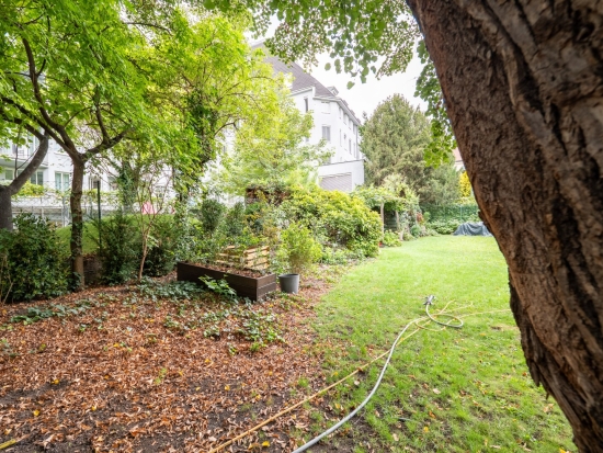 Einzigartige 2-Zimmer Terrassen-Garten-Wohnung, Nähe Volksoper