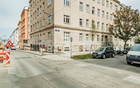 Lukratives Wohnungspaket mit Rohdachboden