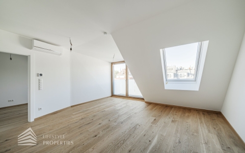 Erstbezug! Helle 3-Zimmer DG-Wohnung mit Balkon, Nähe Hyblerpark